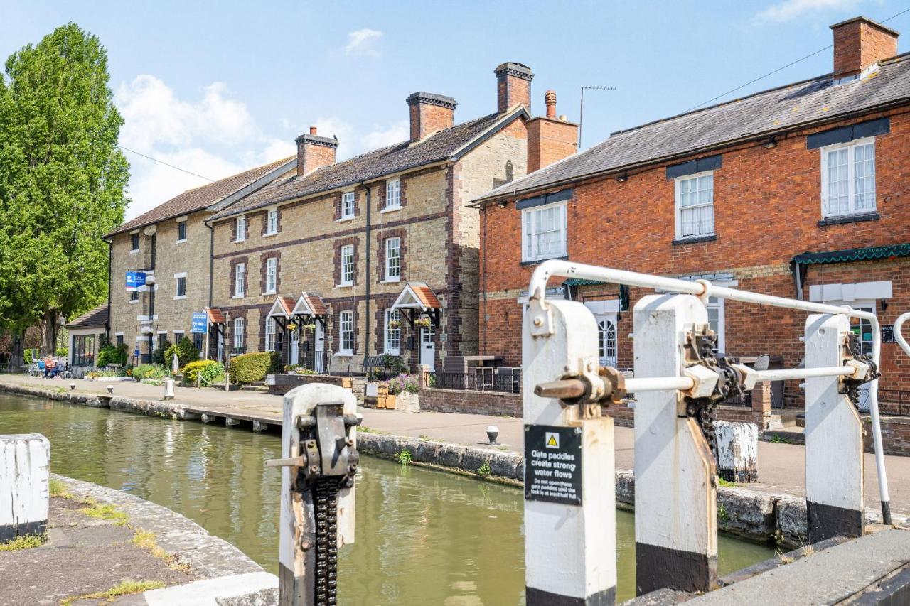 4 Canalside Cottages Towcester Esterno foto